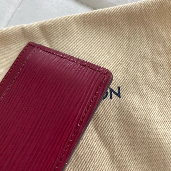 Louis Vuitton Epi Leather Fuchsia Card Holder - Picture 5 of 8